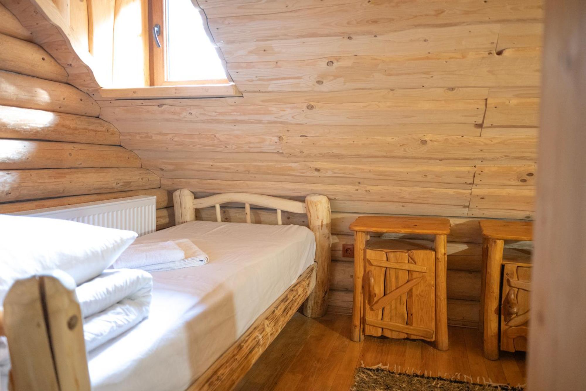 Будинок Художника Synevyrsʼka Polyana Habitación foto