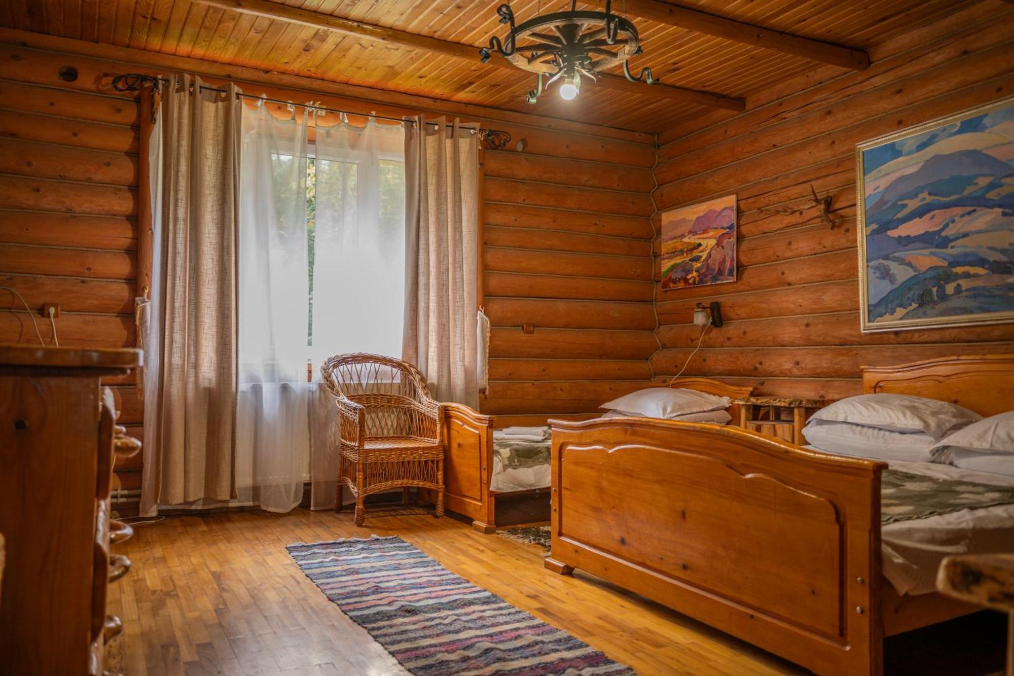 Будинок Художника Synevyrsʼka Polyana Exterior foto